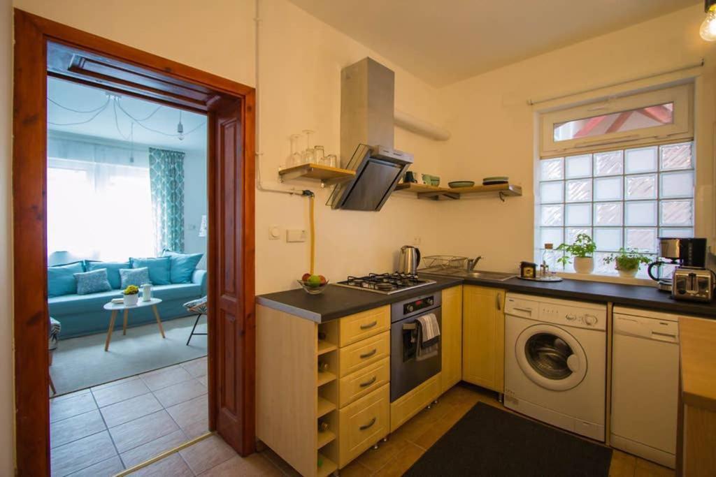 Teubel Apartman 2 Székesfehérvár Exterior foto